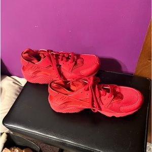 Nike Huarache Men’s size 9